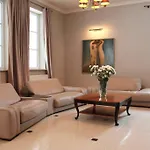 招待所 朱莉娅别墅酒店 3*